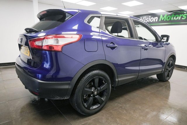 2015 NISSAN QASHQAI 1.2 DIG-T n-tec 2WD Euro 5 (s/s) 5dr - Photo 4