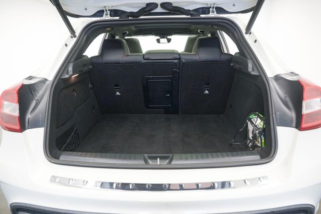 2016 MERCEDES-BENZ GLA 1.6 GLA200 AMG Line Euro 6 (s/s) 5dr - Photo 9