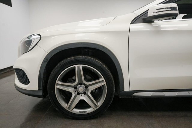 2016 MERCEDES-BENZ GLA 1.6 GLA200 AMG Line Euro 6 (s/s) 5dr - Photo 6