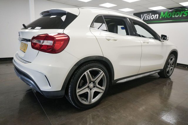 2016 MERCEDES-BENZ GLA 1.6 GLA200 AMG Line Euro 6 (s/s) 5dr - Photo 4