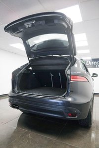 USED 2016 66 JAGUAR F-PACE 2.0 D180 Portfolio Auto AWD Euro 6 (s/s) 5dr Panoramic Roof, Full Leather