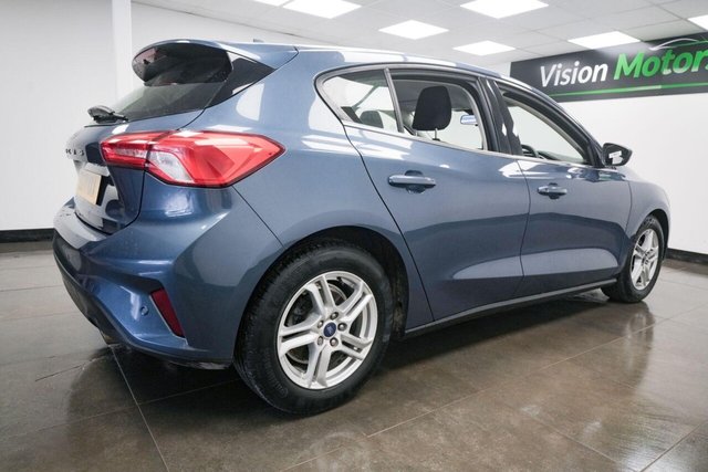 2021 FORD FOCUS 1.5 EcoBlue Zetec Euro 6 (s/s) 5dr - Photo 4