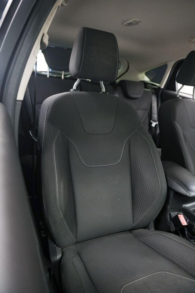 2017 FORD FOCUS 1.0T EcoBoost Zetec Edition Euro 6 (s/s) 5dr - Photo 12