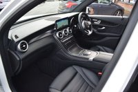 USED 2020 70 MERCEDES-BENZ GLC 2.0 GLC300d AMG Line (Premium Plus) SUV 5dr Diesel G-Tronic+ 4MATIC Euro 6 (s/s) (245 ps) PAN ROOF / NIGHT ED / PREMIUM+