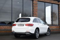 USED 2020 70 MERCEDES-BENZ GLC 2.0 GLC300d AMG Line (Premium Plus) SUV 5dr Diesel G-Tronic+ 4MATIC Euro 6 (s/s) (245 ps) PAN ROOF / NIGHT ED / PREMIUM+