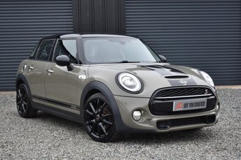 2018 MINI HATCH