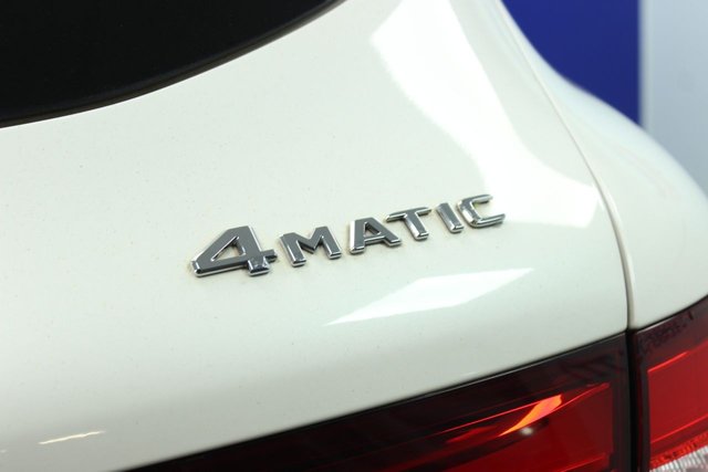 2019 Mercedes-Benz GLC - Photo 3