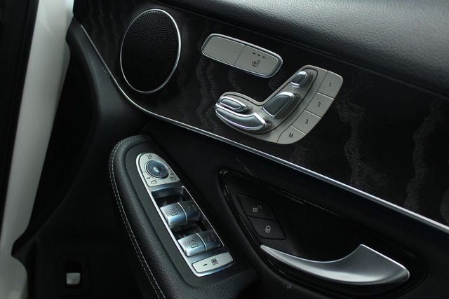 2019 Mercedes-Benz GLC - Photo 6