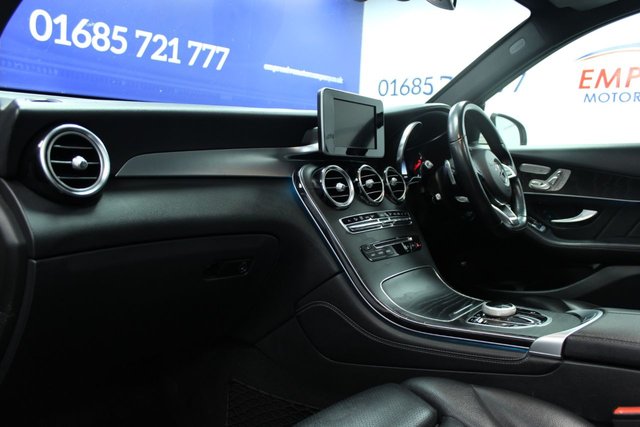 2019 Mercedes-Benz GLC - Photo 10