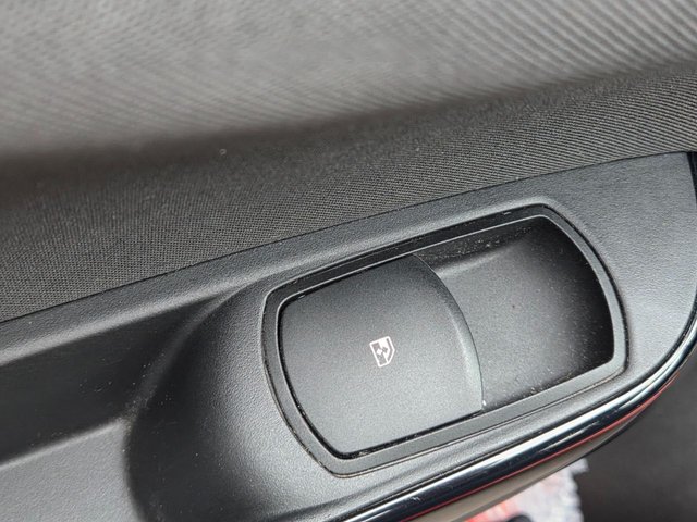 2017 VAUXHALL CORSA - Photo 12