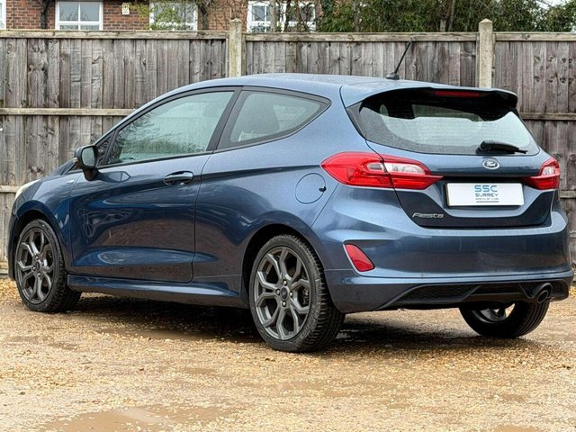 2018 Ford Fiesta - Photo 4