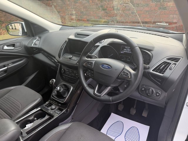 2019 FORD KUGA - Photo 11
