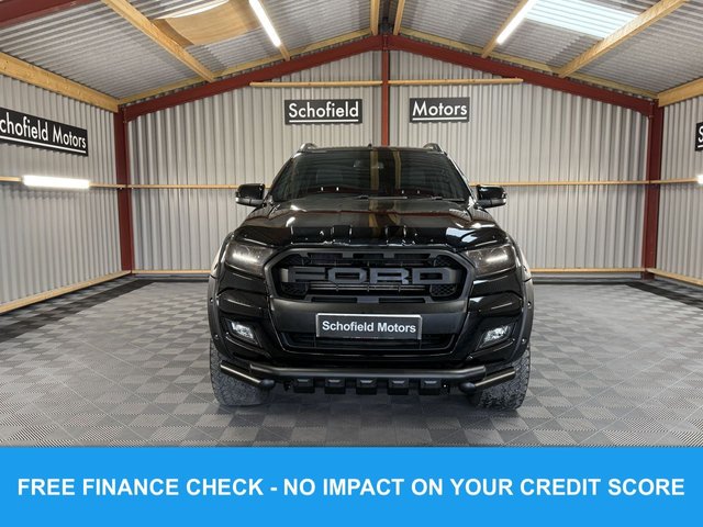 2018 Ford Ranger 3.2L Wildtrak 4dr - Photo 3