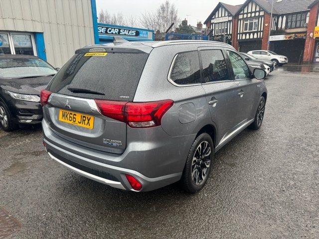 2016 MITSUBISHI OUTLANDER - Photo 3