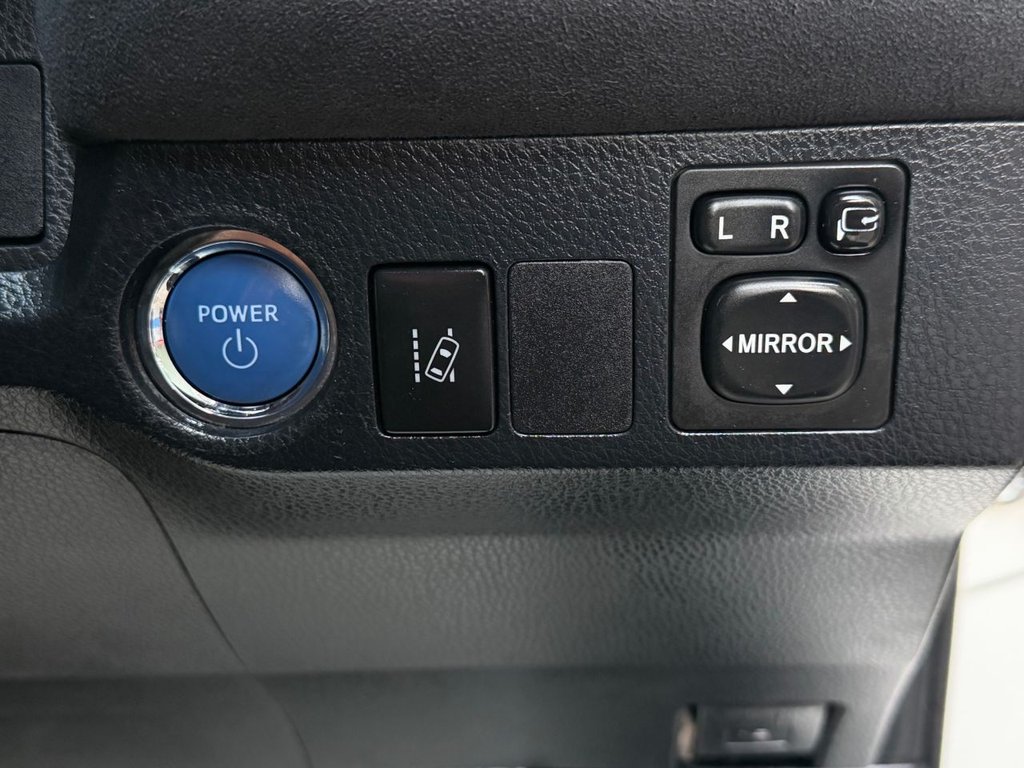 USED 2018 68 TOYOTA RAV4 2.5 VVT-h Design SUV 5dr Petrol Hybrid CVT Euro 6 (s/s) (197 ps) 6 Services|Adaptive Cruise|SatNav|Camera|Heated Seats|