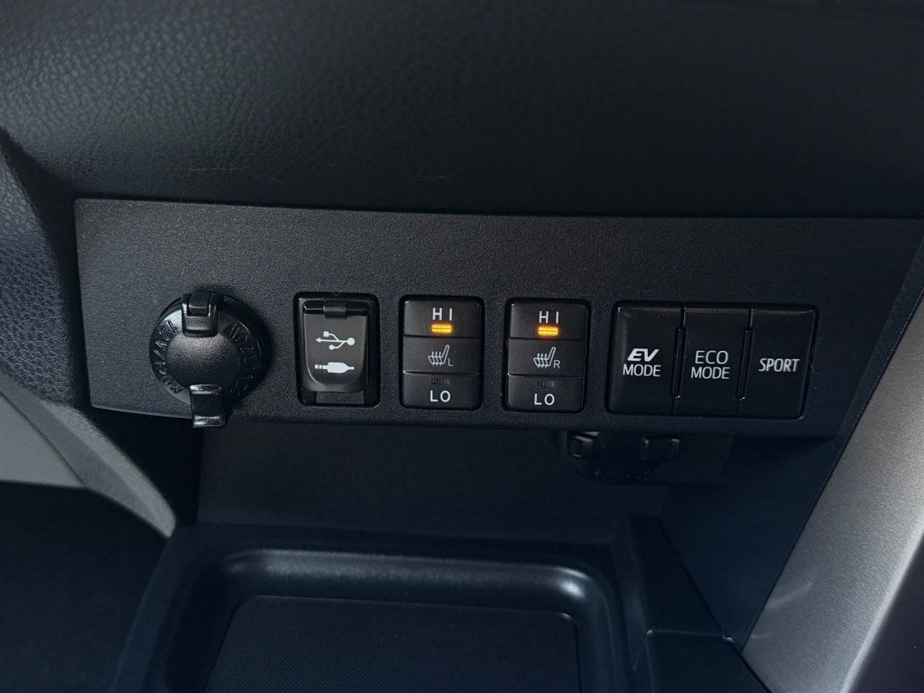 USED 2018 68 TOYOTA RAV4 2.5 VVT-h Design SUV 5dr Petrol Hybrid CVT Euro 6 (s/s) (197 ps) 6 Services|Adaptive Cruise|SatNav|Camera|Heated Seats|