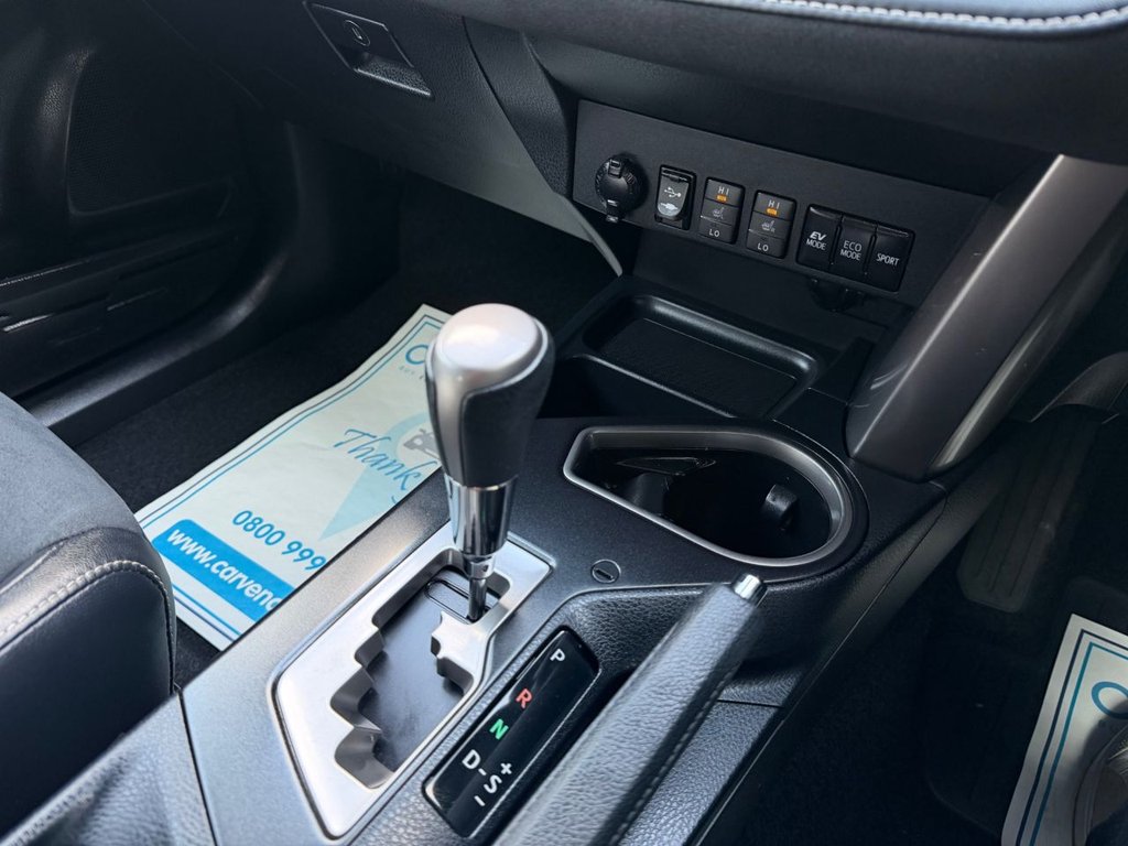 USED 2018 68 TOYOTA RAV4 2.5 VVT-h Design SUV 5dr Petrol Hybrid CVT Euro 6 (s/s) (197 ps) 6 Services|Adaptive Cruise|SatNav|Camera|Heated Seats|