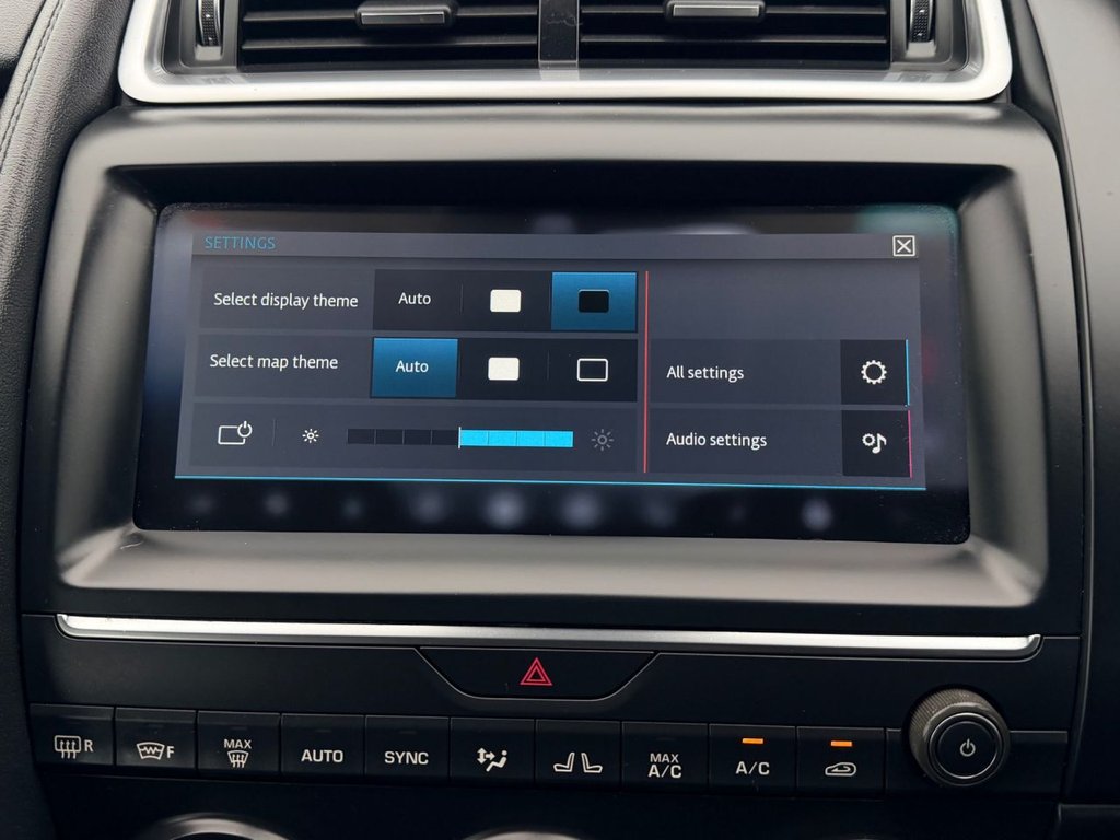 USED 2018 68 JAGUAR E-PACE 2.0 D150 S SUV 5dr Diesel Auto AWD Euro 6 (s/s) (150 ps) SatNav|Camera|R.Sensors|Cruise|H.Seats|Apple CarPlay/Android Auto|