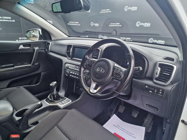 2018 KIA SPORTAGE 1.7 CRDi 2 Euro 6 (s/s) 5dr - Photo 12