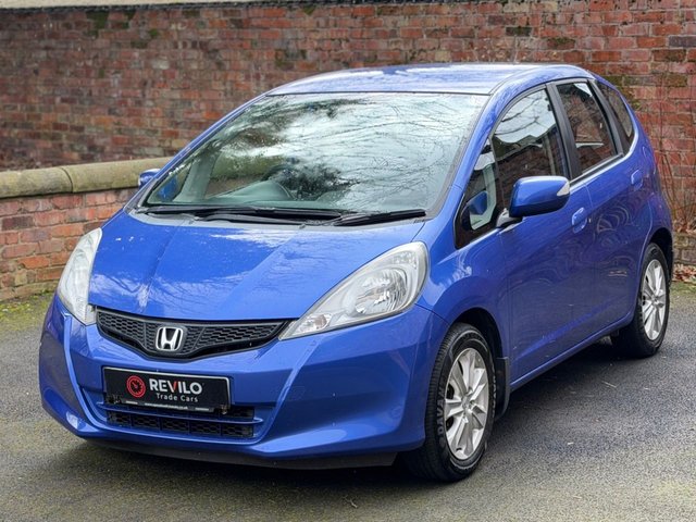 2013 HONDA JAZZ