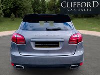 USED 2012 62 PORSCHE CAYENNE 3.0 TD V6 SUV 5dr Diesel Tiptronic 4WD Euro 5 (s/s) (240 ps) 