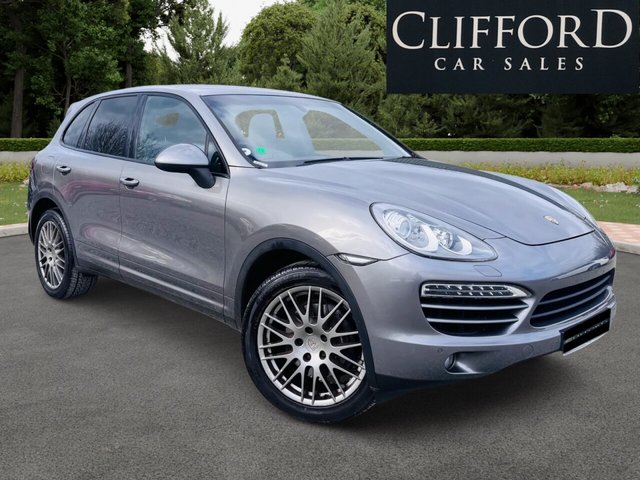 2012 Porsche Cayenne 3L null 5dr - Photo 2