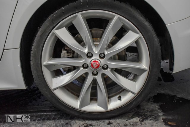 2014 JAGUAR XF 3.0d S V6 Portfolio Sportbrake 5dr Diesel Auto Euro 5 (s/s) (275 ps) - Photo 11