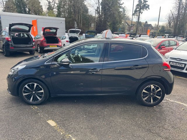 2019 PEUGEOT 208 2019 1.2 PureTech Tech Edition Hatchback 5dr Petrol Manual Euro 6 (s/s) (82 ps)
        
           WETBELT & OIL CHANGE JUST DONE - Photo 11