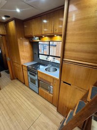USED 2001 51 RENAULT PREMIUM OAKLEY HORSEBOX 7 HORSE SLIDEOUT 7 HORSE 2 OWNERS SLIDE OUT SIDE