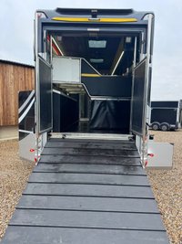 USED 2021 71 DAF CF LEHEL HORSE BOX 5 HORSE LUXURY LIVING 18 TON 1 Owner Px Welcome Finance Available