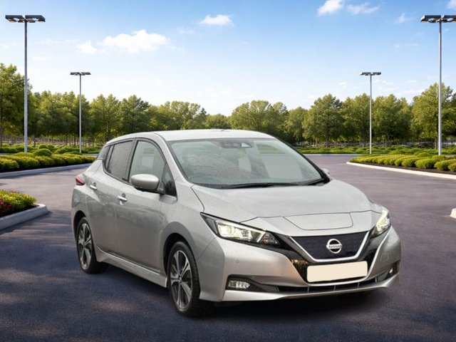 2021 NISSAN LEAF