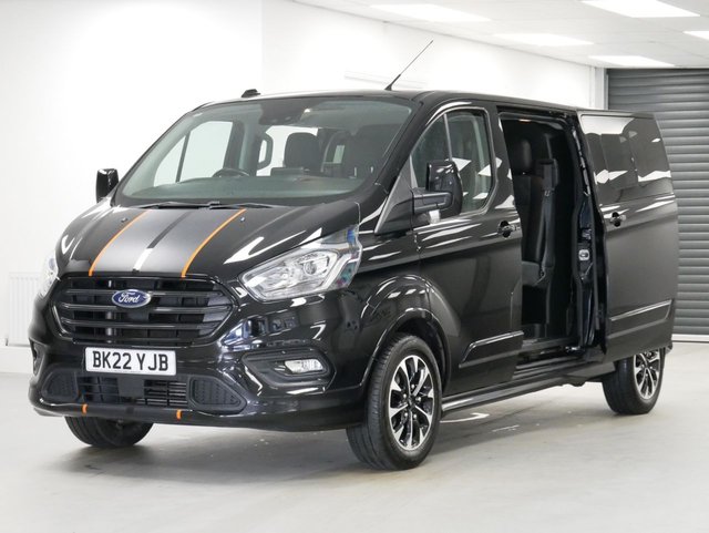 View our Ford Transit Custom 320 2.0 EBL 185 BHP L2 LONG SPORT CREWCAB 5 SEATER