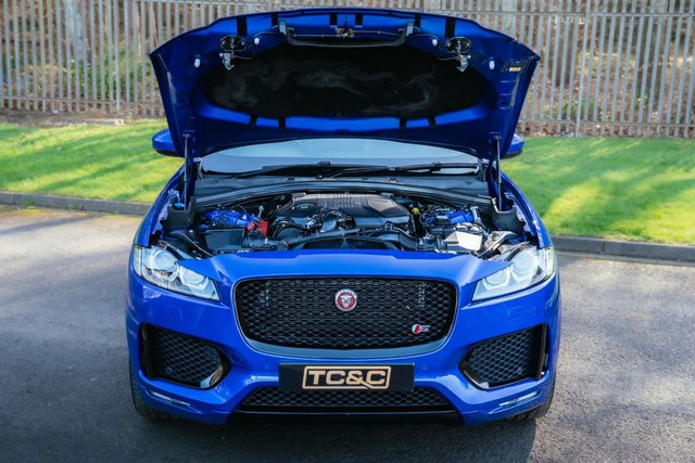 2017 Jaguar F-Pace 3L S 5dr - Photo 5