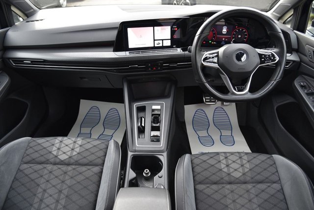 2021 VOLKSWAGEN GOLF - Photo 2