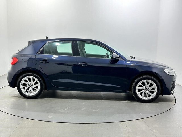 2021 Audi A1 - Photo 9