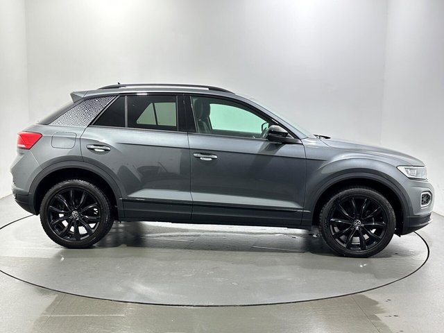 2021 Volkswagen T-Roc - Photo 9