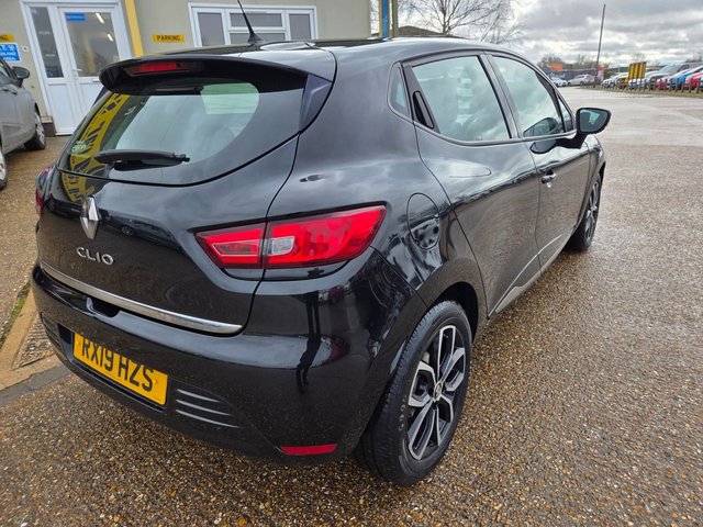 2025 RENAULT CLIO 1.5 dCi Play Hatchback 5dr Diesel Manual Euro 6 (s/s) (90 ps) - Photo 4