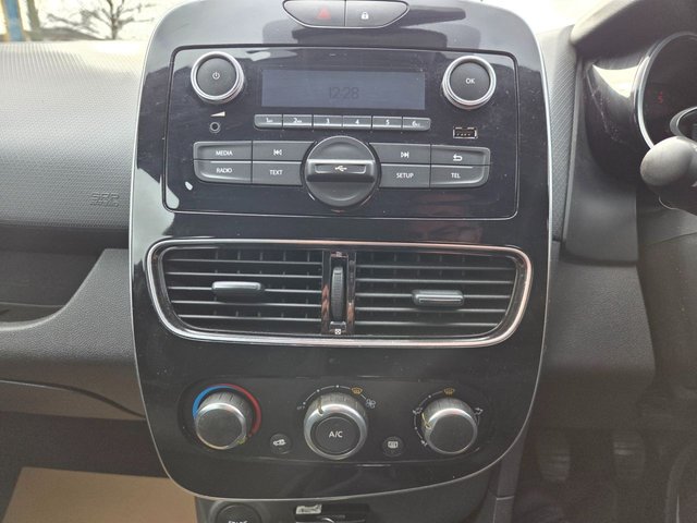 2025 RENAULT CLIO 1.5 dCi Play Hatchback 5dr Diesel Manual Euro 6 (s/s) (90 ps) - Photo 10