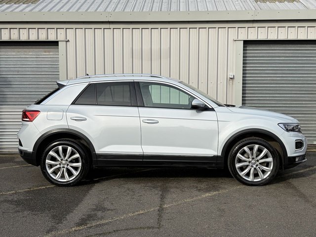 2018 VOLKSWAGEN T-ROC - Photo 6