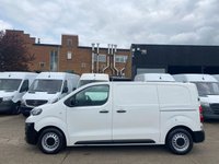 USED 2021 71 PEUGEOT EXPERT 1.5 BLUE HDI PROFESSIONAL MWB 100BHP. LOW 48K MLS. AIRCON. FINANCE. 1 OWNER. PX LOW 48K MILES. PROFESSIONAL. AC. SENSORS. FINANCE.PX