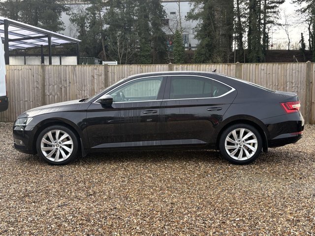 2016 SKODA SUPERB - Photo 2