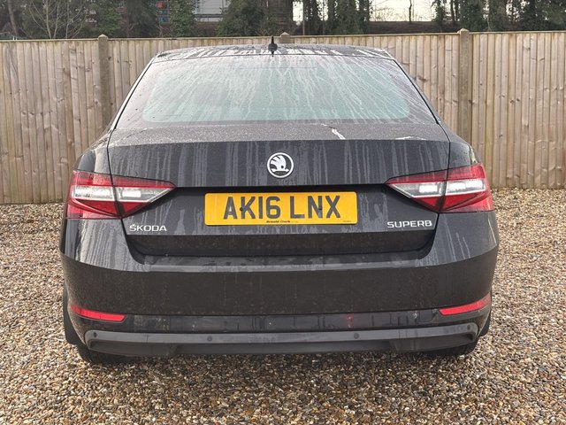 2016 SKODA SUPERB - Photo 4