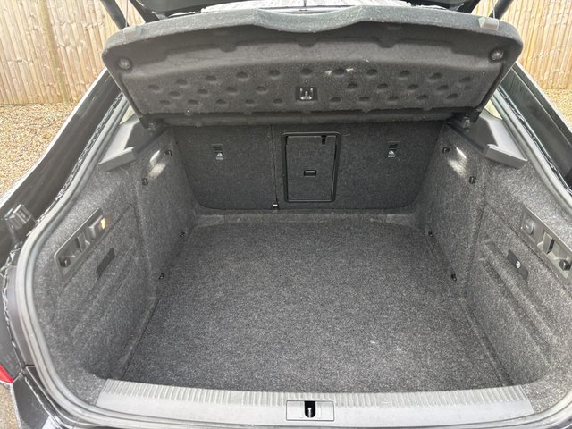 2016 SKODA SUPERB - Photo 9