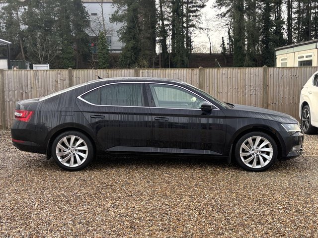 2016 SKODA SUPERB - Photo 6