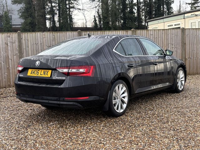 2016 SKODA SUPERB - Photo 5