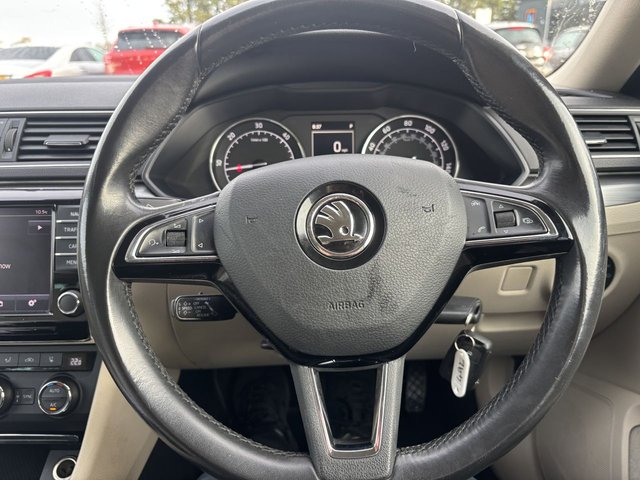 2016 SKODA SUPERB - Photo 12