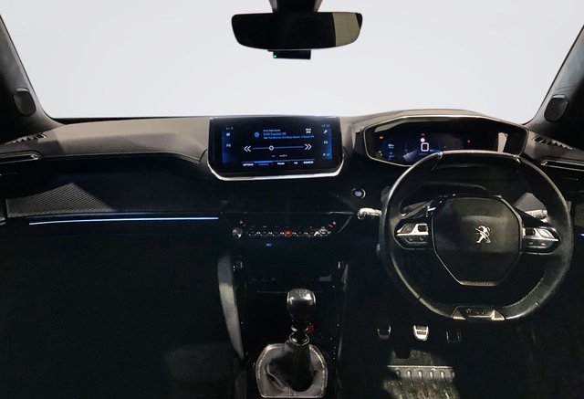 2021 Peugeot 2008 1.2L Gt Premium 5dr - Photo 3