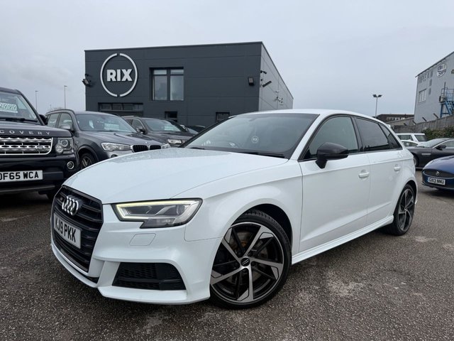 2019 AUDI S3 2.0 TFSI Black Edition Sportback 5dr Petrol S Tronic quattro Euro 6-2 FORMER KEEPERS-HEATED BLACK LEATHER UPHOLSTERY-18" ALLOYS-BLUETOOTH-CRUISE CONTROL-SATNAV-PARKING SENSORS-DAB RADIO-BANG AND OLUFSEN SOUND-DUAL ZONE CLIMATE CONTROL - Photo 2