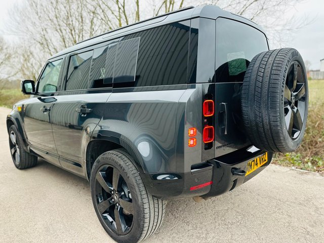 View our LAND ROVER DEFENDER 110
