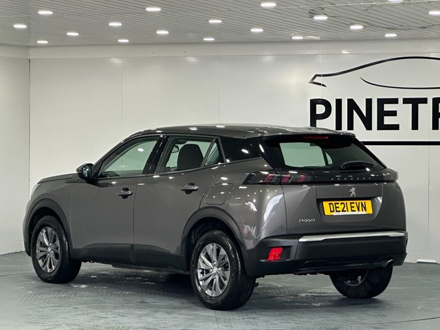 2021 PEUGEOT 2008 - Photo 8